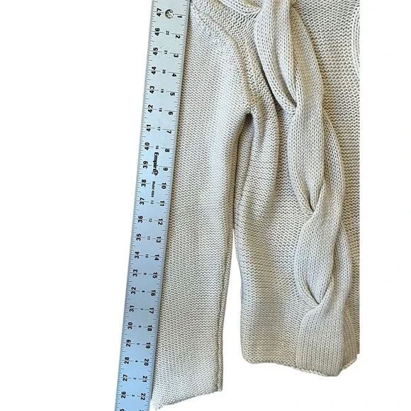 Vintage Eileen Fisher chunky cable knit sweater crafted from 100% merino wMedium